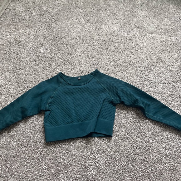 (TWO) Balance Athletica Long Sleep Crops - Picture 6 of 7